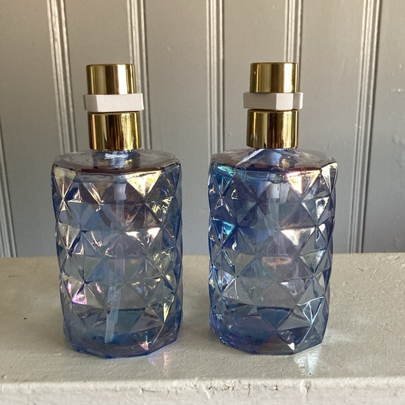 HP NWT-2 Blue Iridescent Diamond Glass Luxury Hand Soap Pumps Sandalwood Vanilla - Picture 6 of 17